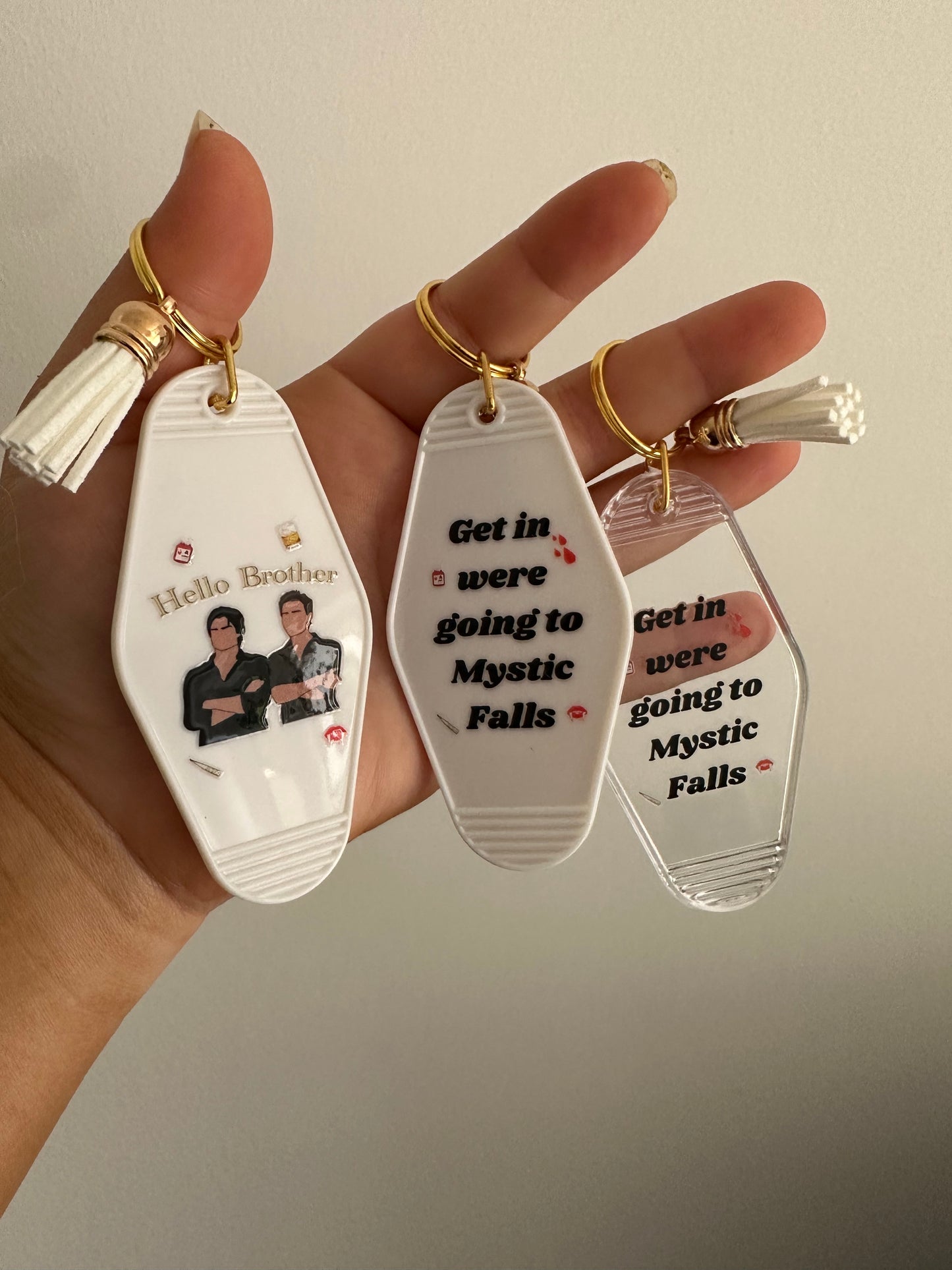 Vampire diaries motel keyrings